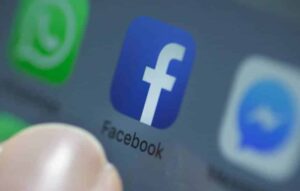 Como trocar a senha do Facebook pelo celular