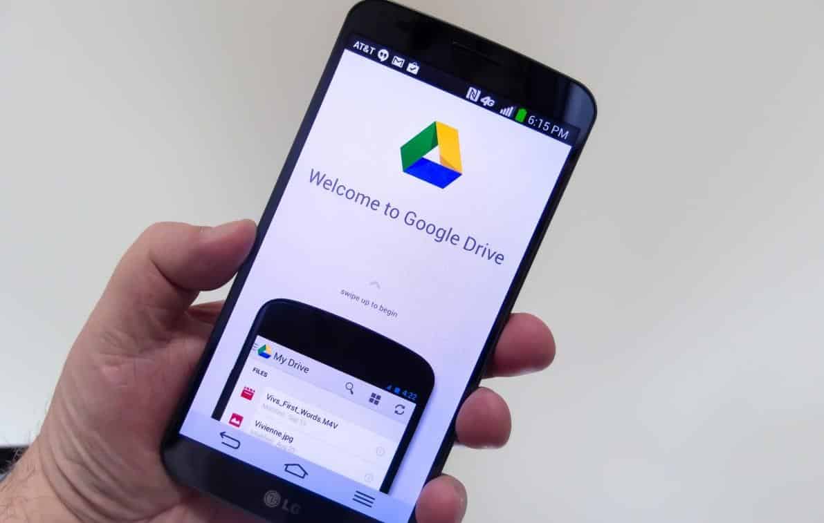 Tela de celular com o aplicativo Google Drive