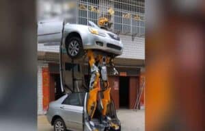 Chinês cria seu próprio Transformer