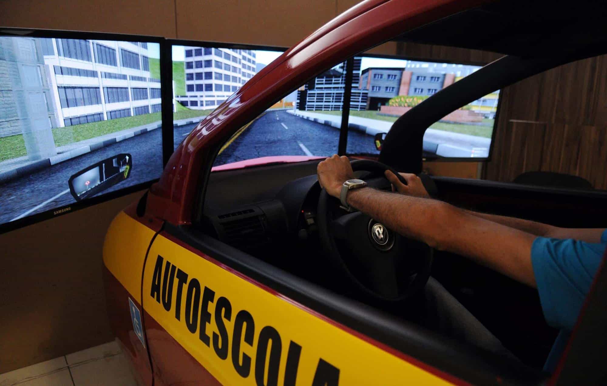 Uso de simulador deixa de ser obrigatório para tirar a CNH