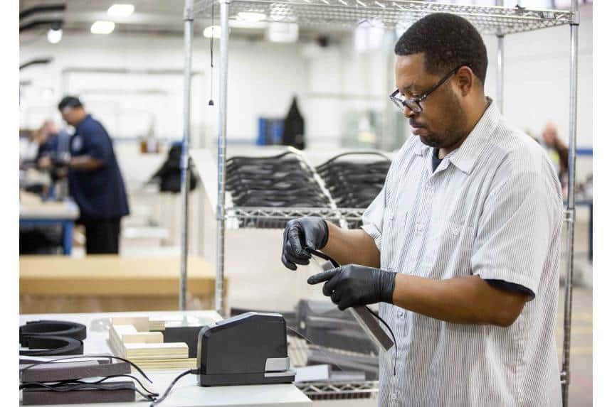 Ford trabalha com a 3M, GE e UAW para acelerar a produção de respiradores para pacientes com coronavírus (Ford/Divulgação)