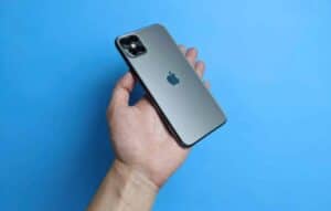 Carcaça do iPhone 12 aparece online