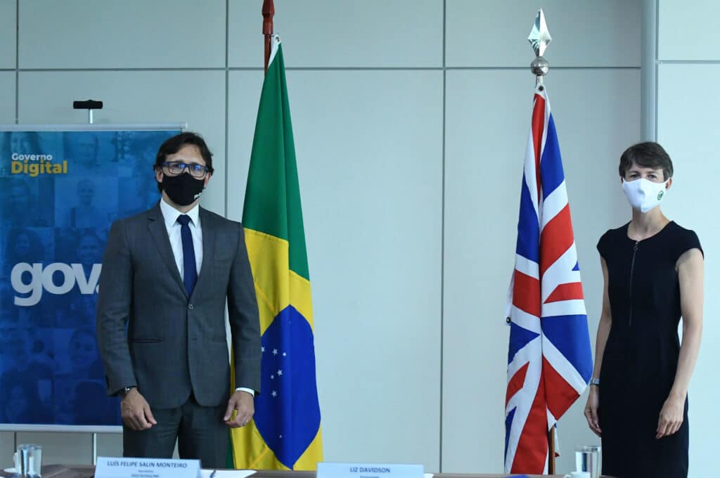 Secretário de Governo Digital do Ministério da Economia, Luis Felipe Monteiro, e ministra-conselheira e encarregada de Negócios da Embaixada Britânica, Liz Davidson. Secretário de Governo Digital do Ministério da Economia, Luis Felipe Monteiro, e ministra-conselheira e encarregada de Negócios da Embaixada Britânica, Liz Davidson.