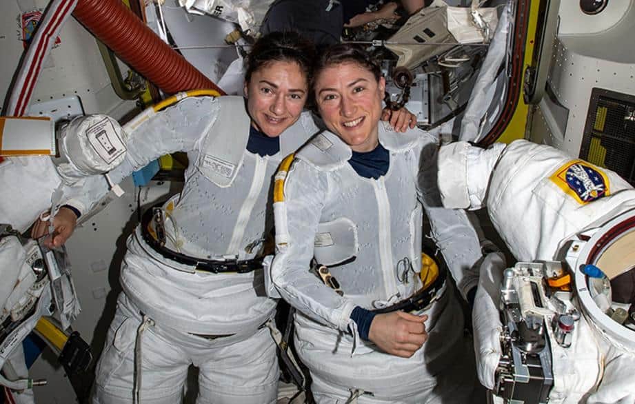 Christina Koch e Jessica Meir estão entre as primeiras astronautas do programa Artemis