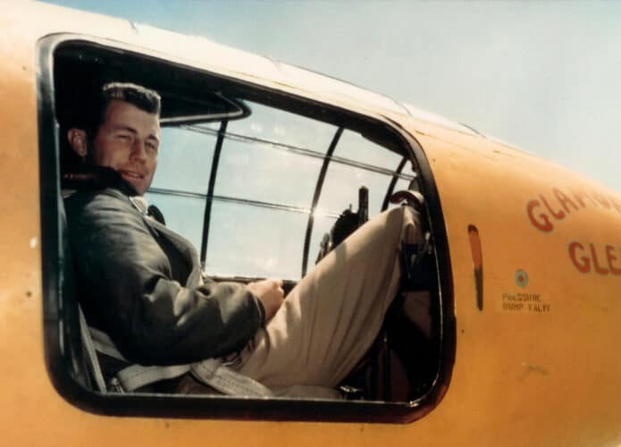 Chuck Yeager a bordo do Bell X-1