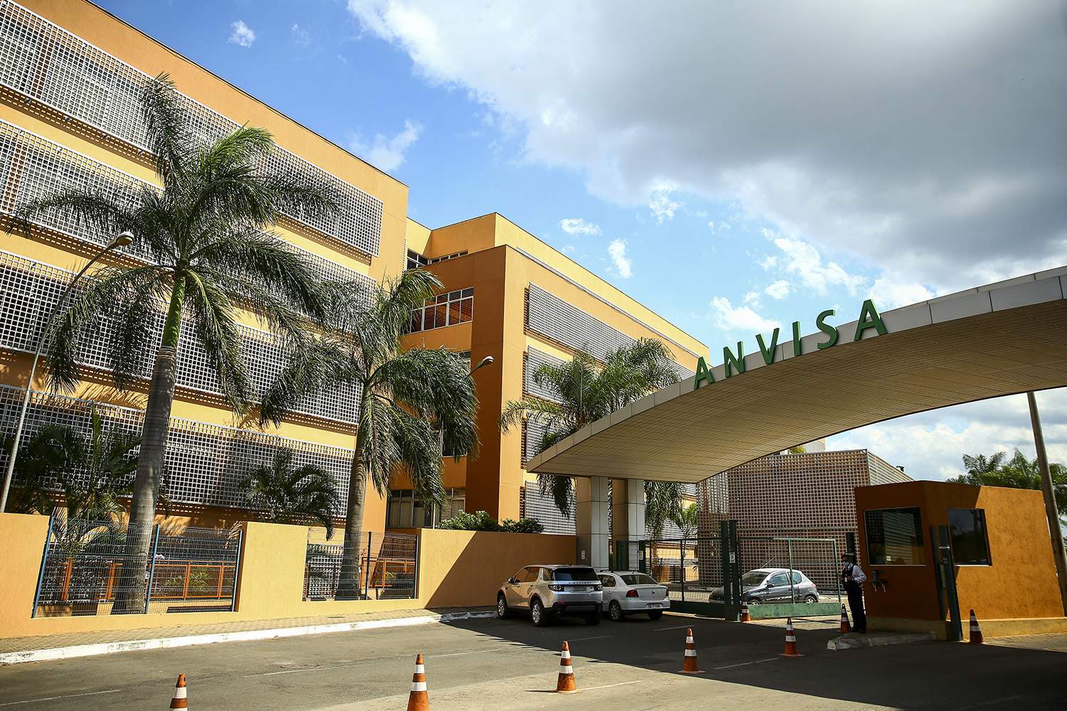 Fachada do edifício sede da Agência Nacional de Vigilância Sanitária