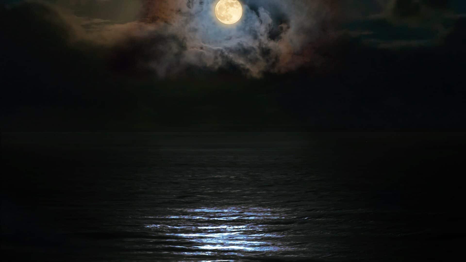 Lua e Oceano