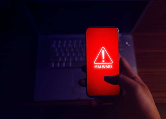 Smartphone com malware