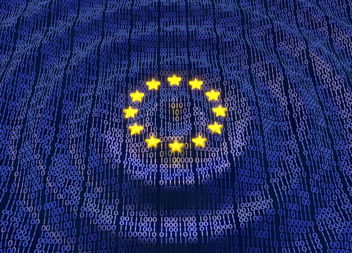 O GDPR está em vigor desde 2018 quando a Comissão Europeia aprovou a legislação para proteger os dados pessoais dos cidadãos