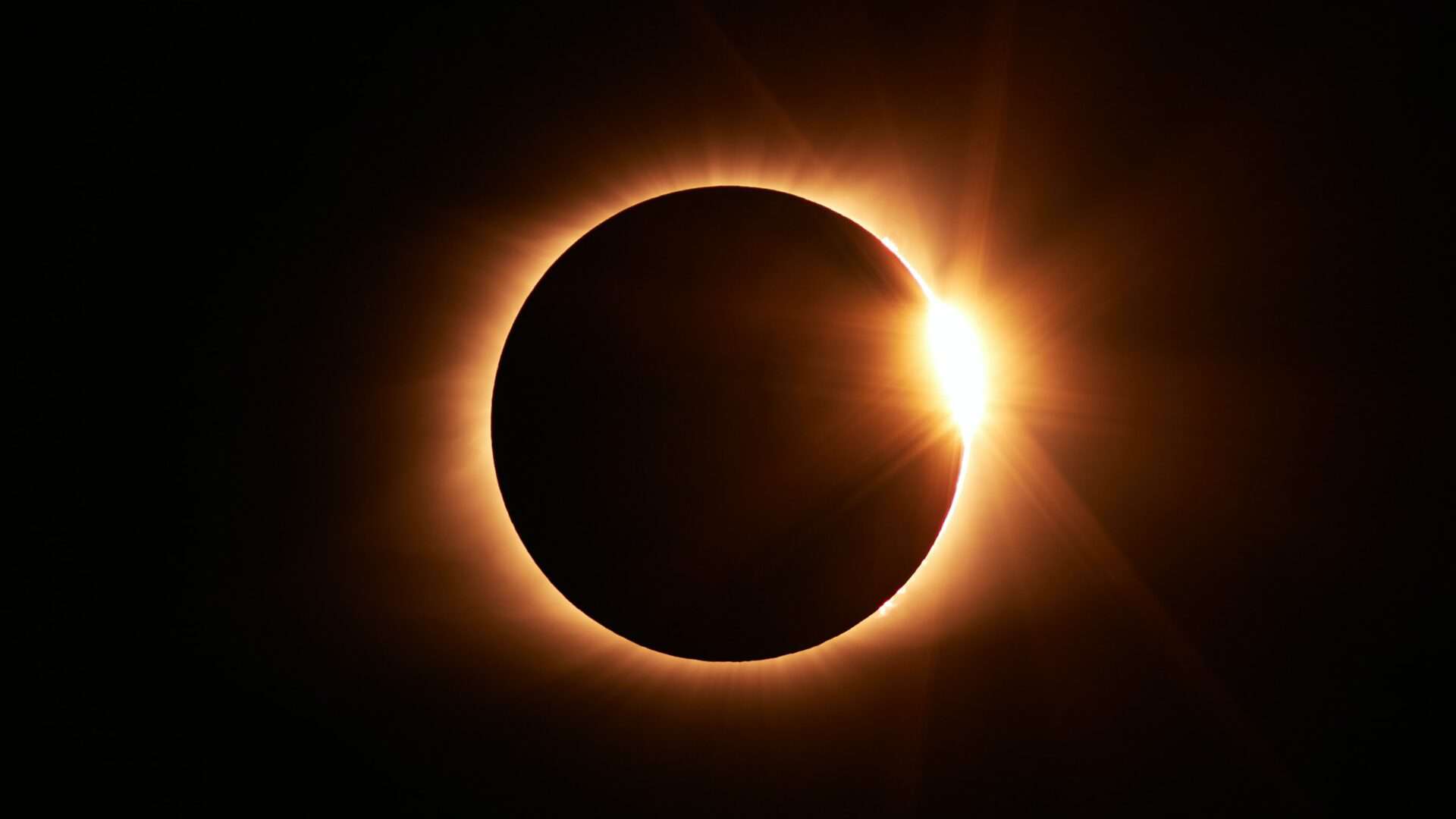 Eclipse solar total