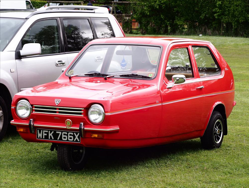 Reliant Robin