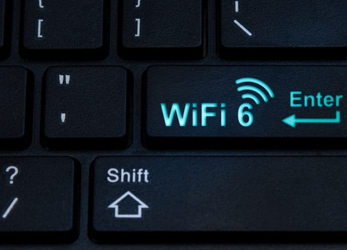 Teclado com botão de Wi-Fi 6E