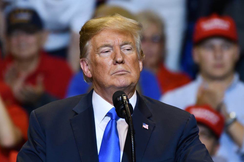imagem do presidente donald trump, que está sendo banido das redes sociais