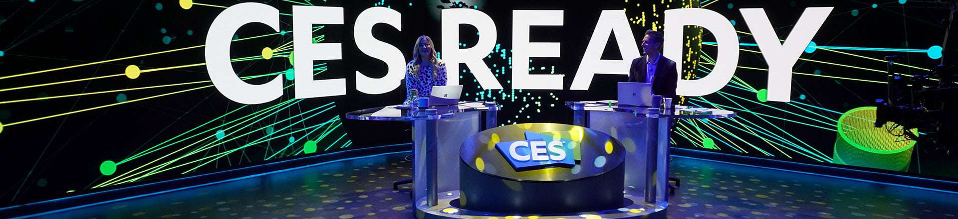 ces-2021-anchor-desk3_ext