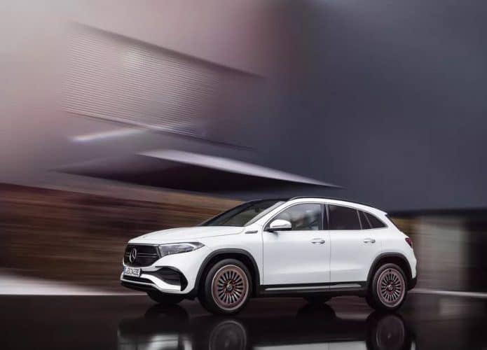 SUV compacto e elétrico EQA