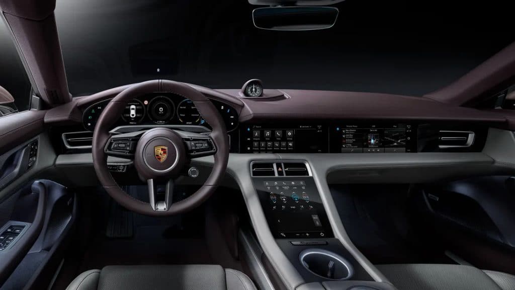 Interior do Porsche Taycan