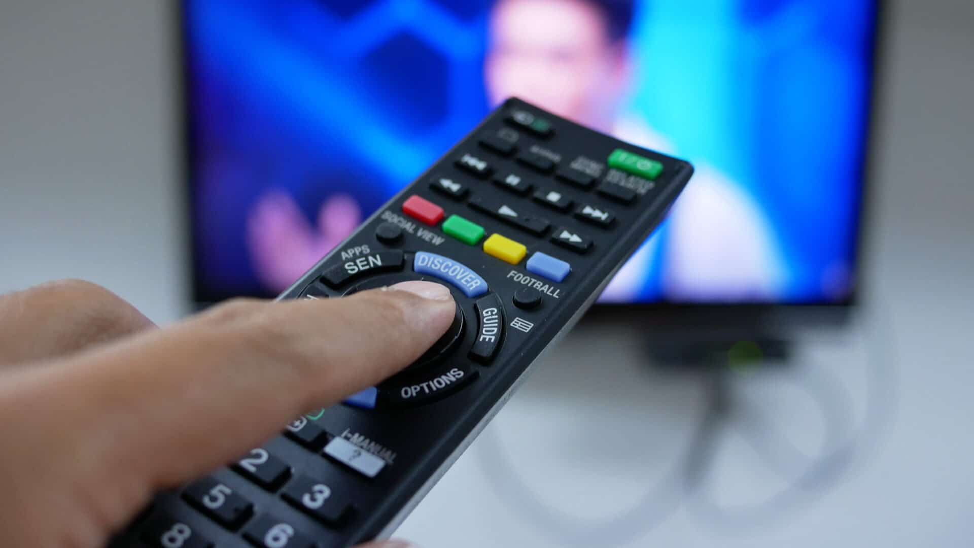 Assistindo TV