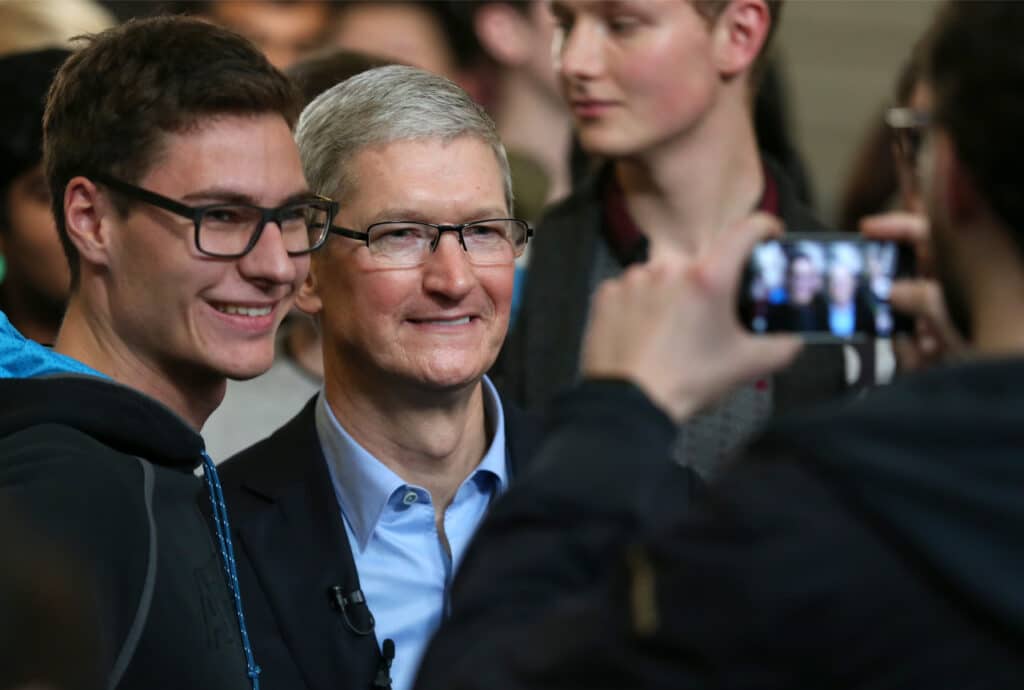 tim cook viagens apple