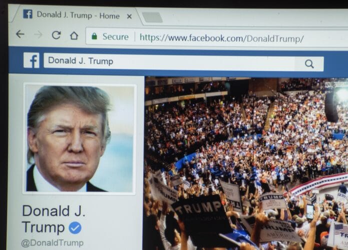 imagem da capa do perfil de donald trump no facebook
