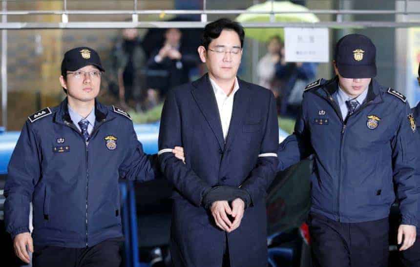 Herdeiro da Samsung, Lee Jae-yong, é preso