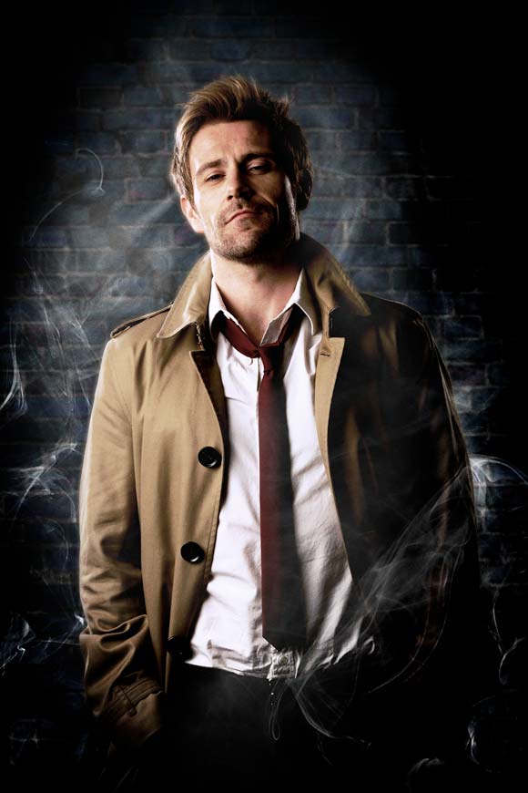 Pôster exibindo o personagem Constantine, que deve ganhar nova série produzida por J.J. Abrams
