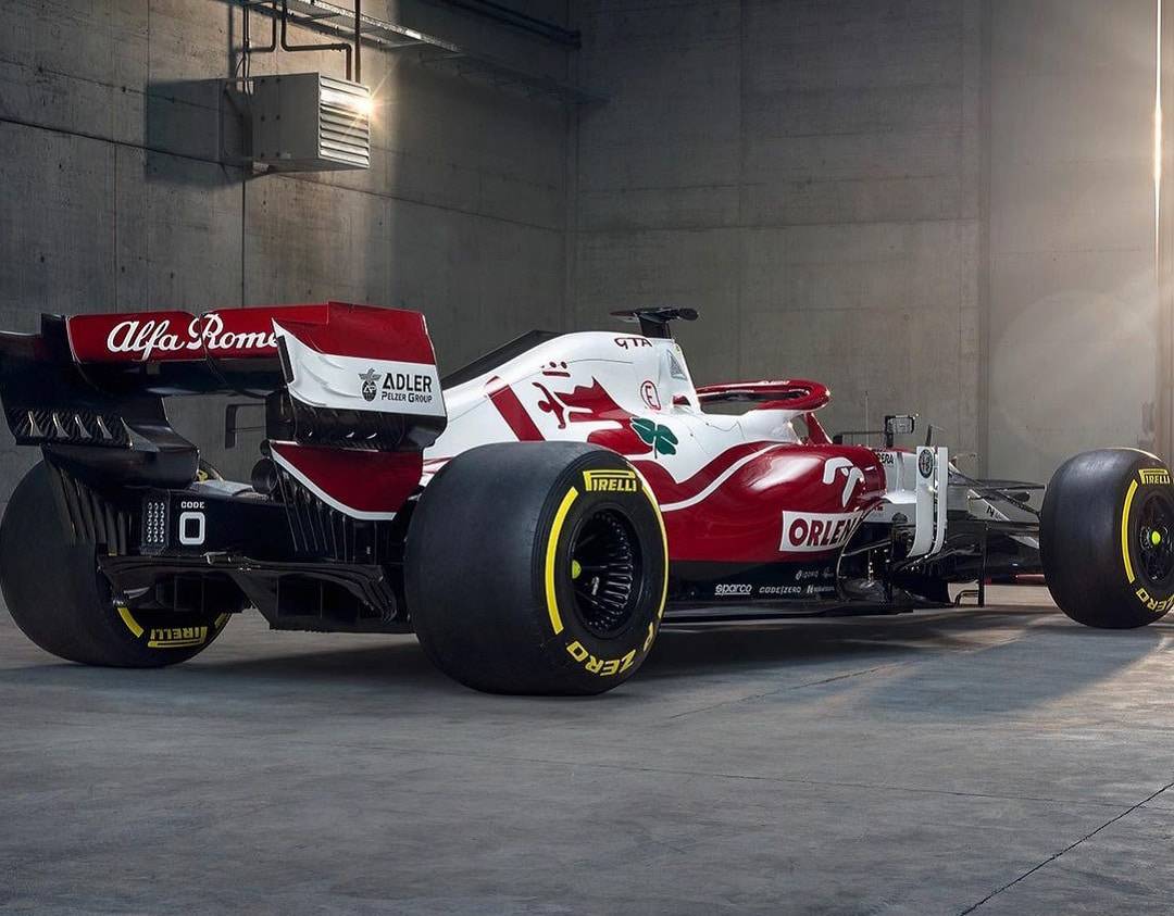 Carro-Alfa-Romeo-2021