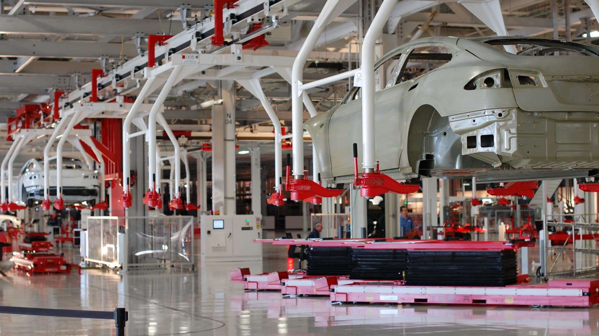 Tesla_Factory_Fremont_CA_USA_8763129679-1920x1080