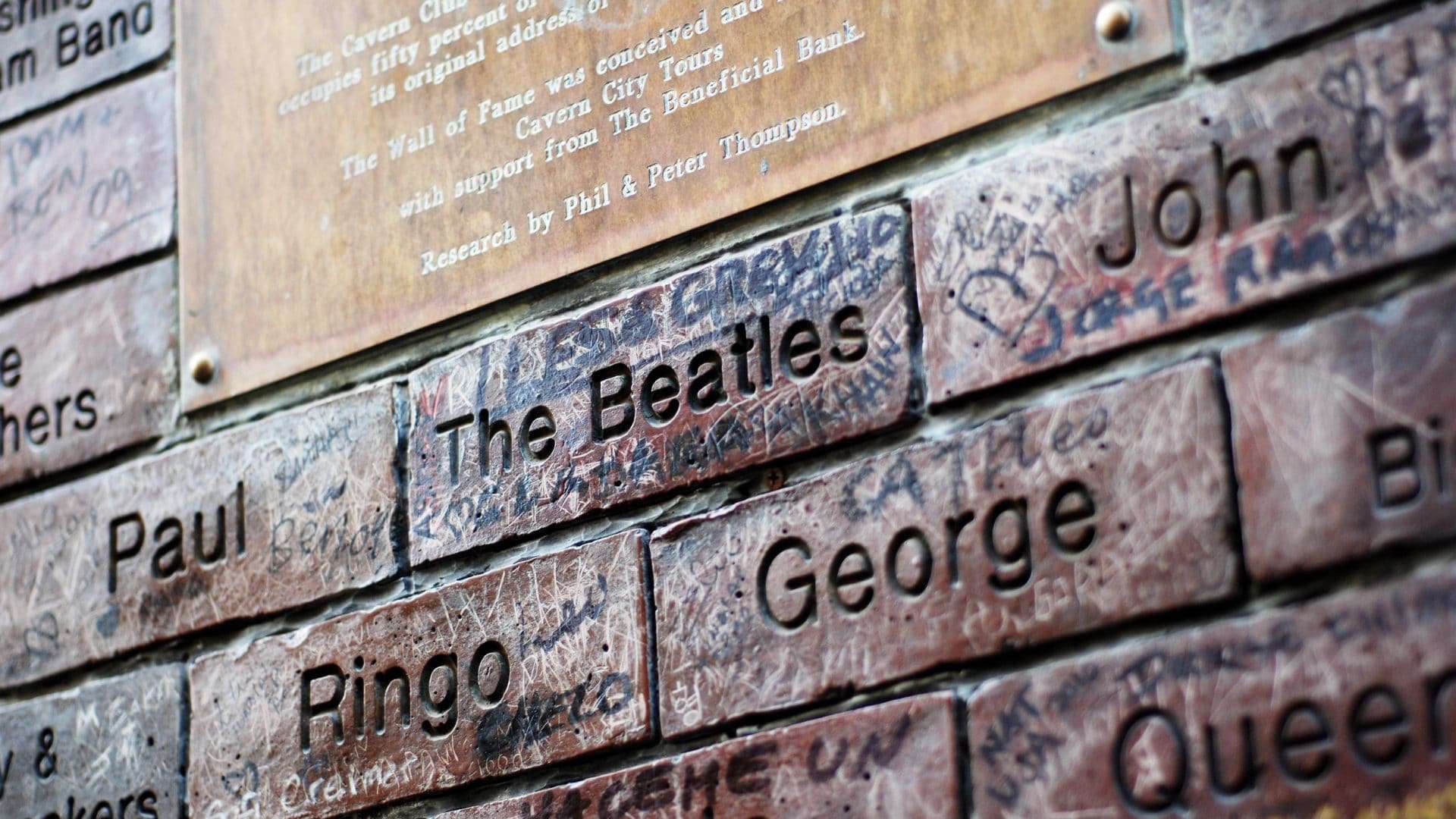 Policial usa música dos Beatles para derrubar lives do Instagram