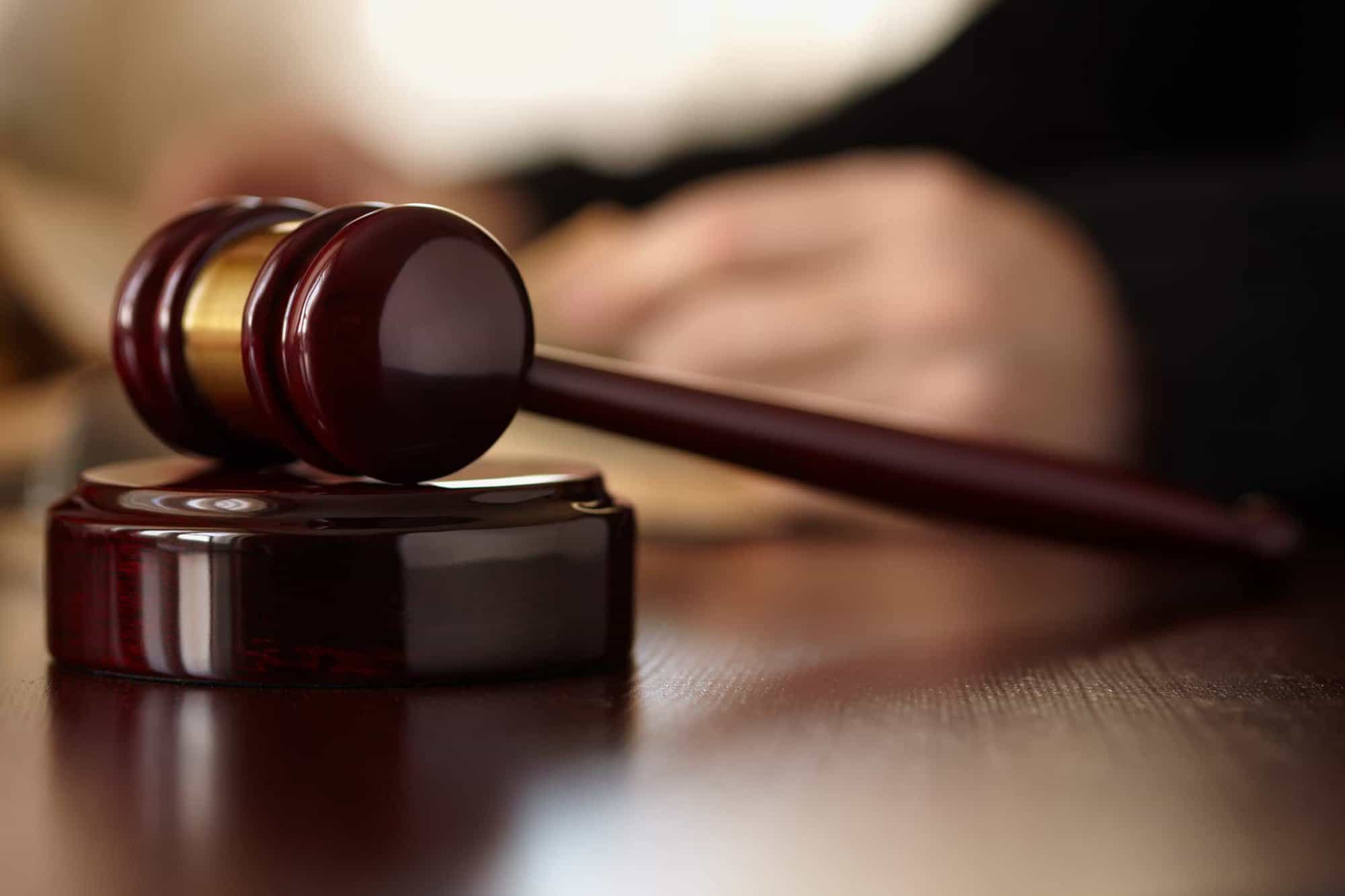 Comitê convoca CEOs de big techs para abordar desinformação nas redes