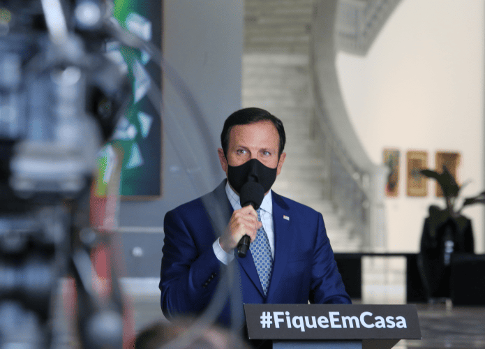 João Doria, governador de São Paulo anuncia vacinação para motorista de ônibus