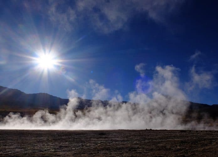 shutterstock_1038975904-695x500