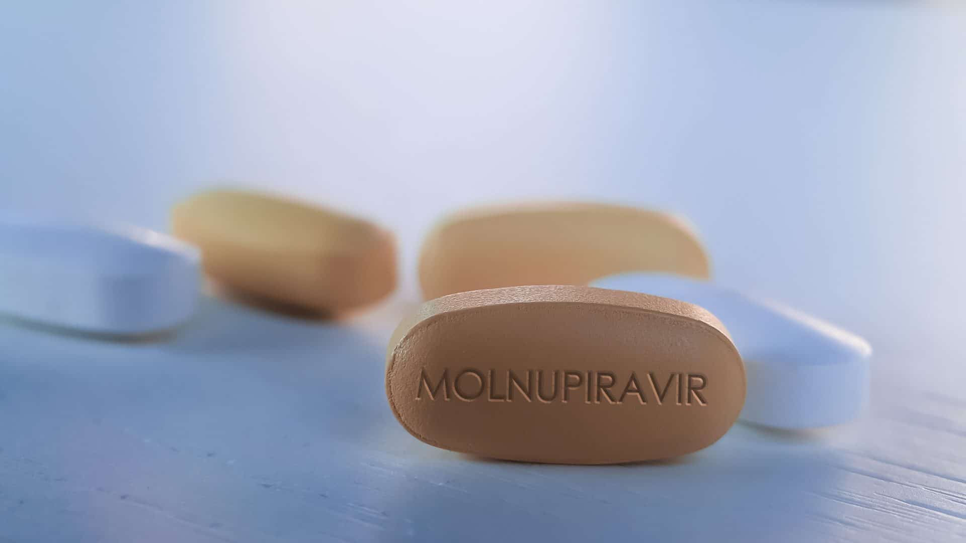 Molnupiravir, medicamento antiviral em testes contra Covid-19