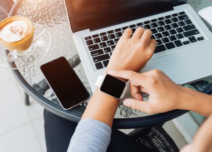 Apple Watch e iPhone contra disseminação da Covid-19