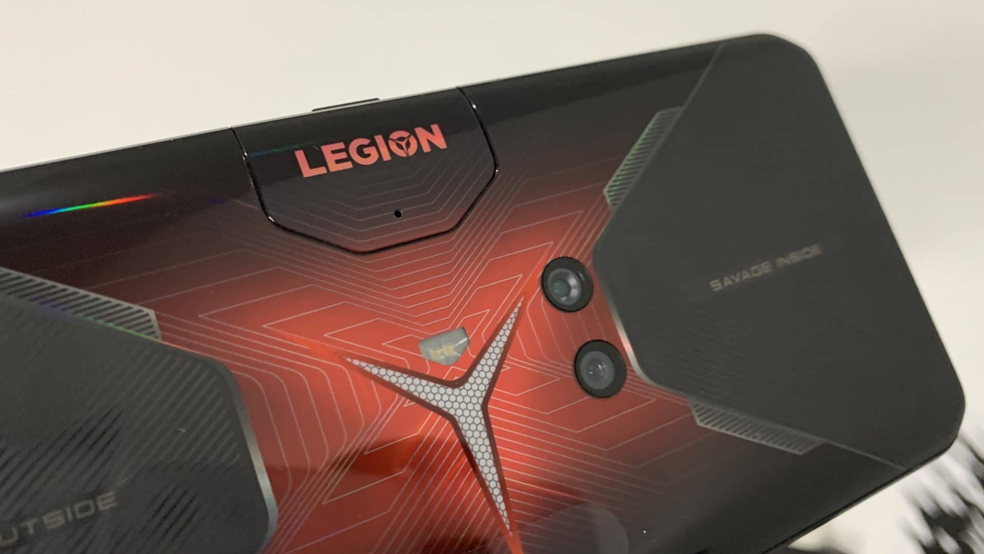 smartphone-lenovo-legion-phone-duel-1920x1080
