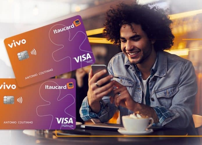 Propaganda da nova versão do cartão de crédito da Vivo e do Itaú