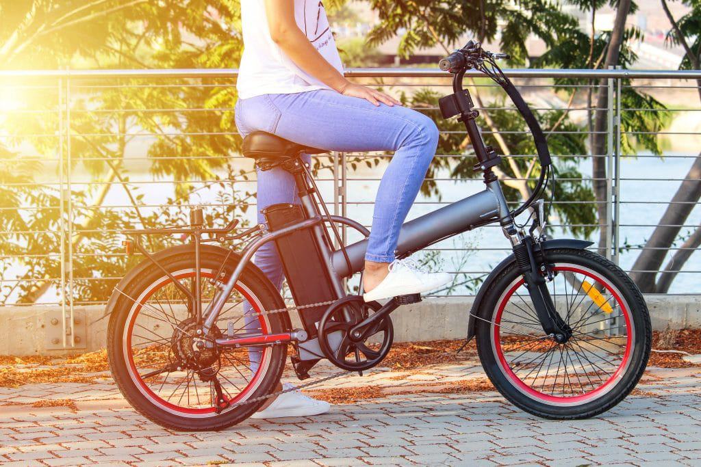 Bicicleta elétrica. Imagem: Spic/Shutterstock, Inc./Reprodução