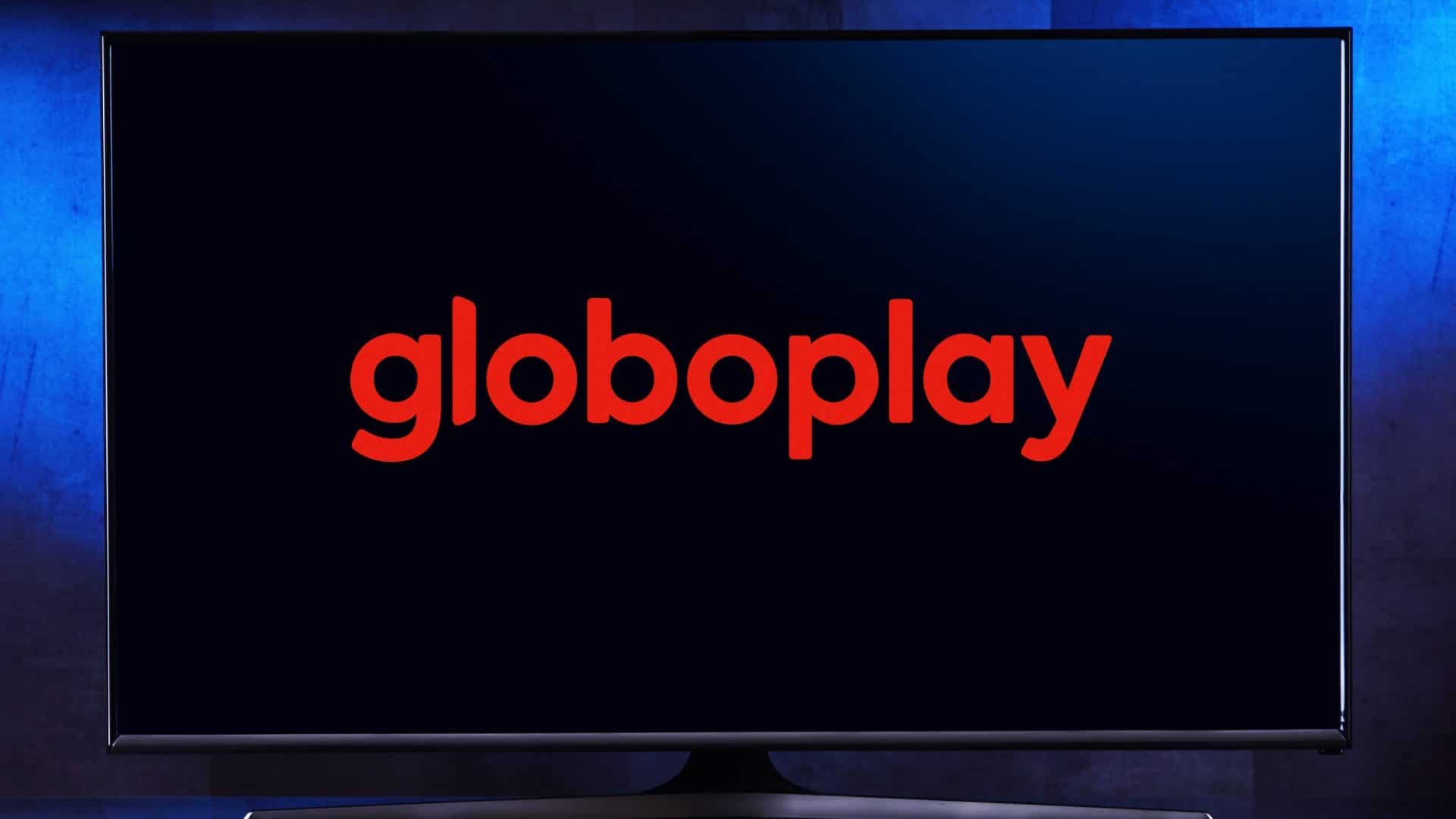 Logo da Globoplay em uma televisão
