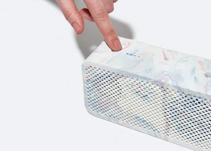 Gomi Speaker, alto-falante feito com material reciclado