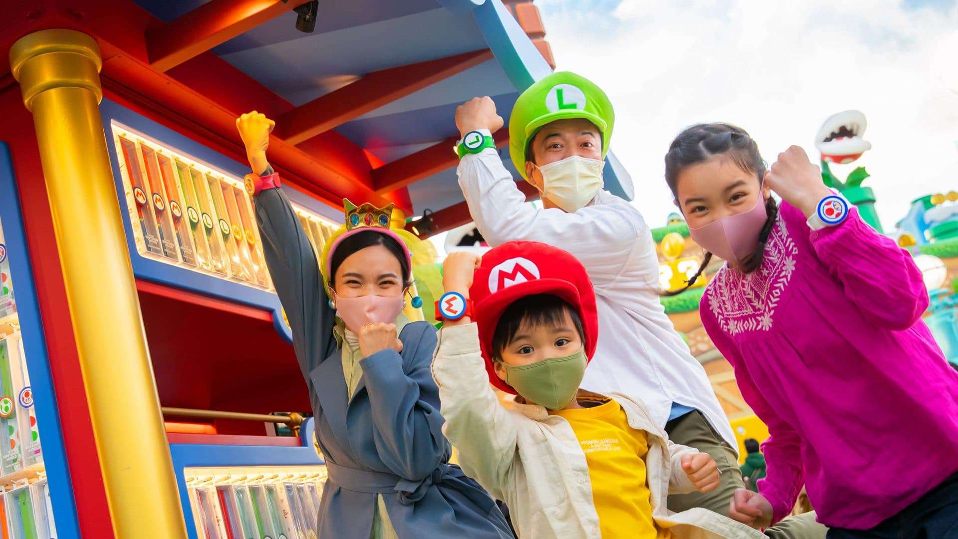 Inauguração de Super Nintendo World reuniu saudosistas e nova geração de fãs do icônico personagem Mario e seu universo. Imagem: Nintendo/Divulgação