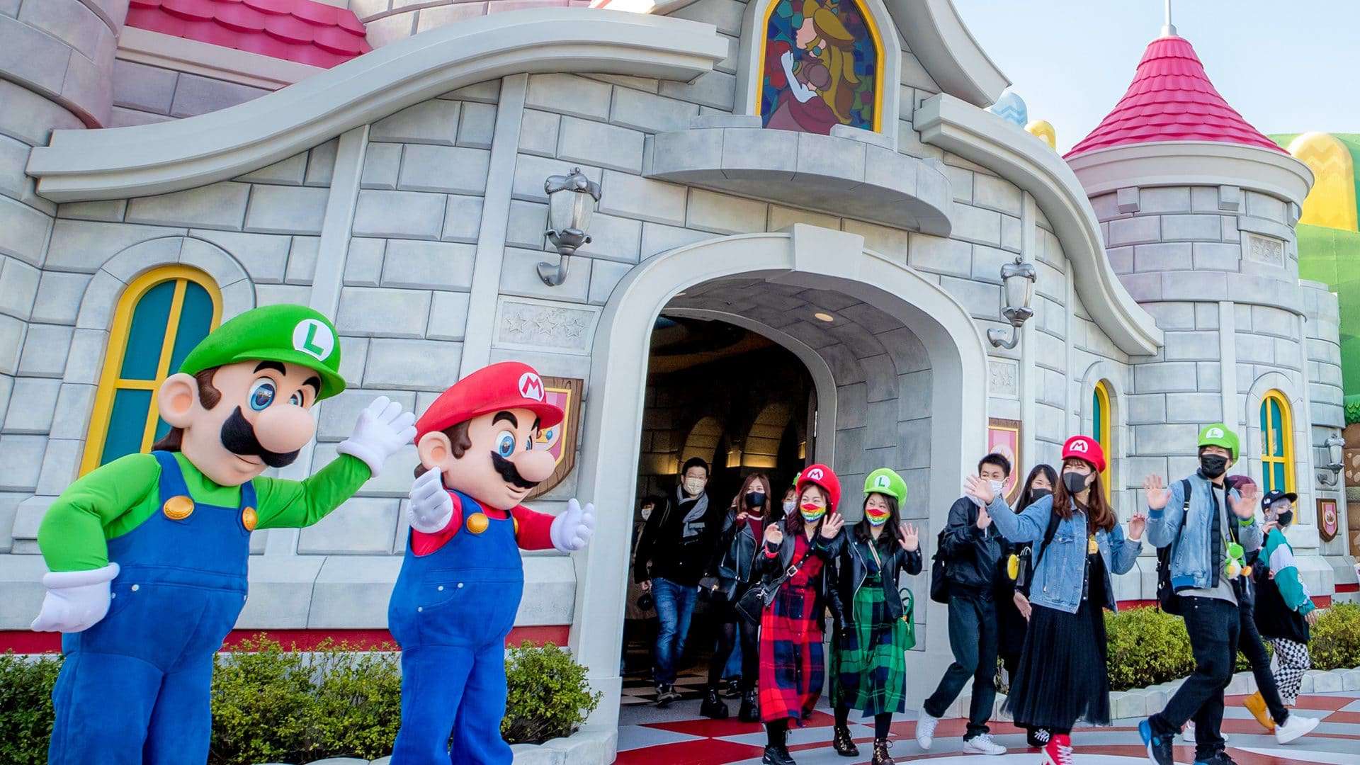 Mario-e-Luigi-recebem-visitantes-no-Super-Nintendo-World-em-Osaka-1920x1080