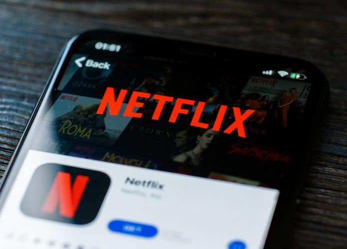 Mudar senha da Netflix pelo celular. Imagem: Shutterstock
