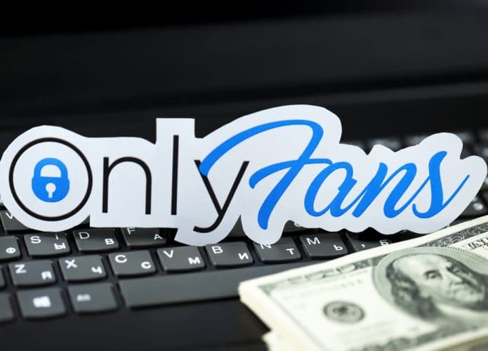 Logo do Onlyfans ao lado de dólares