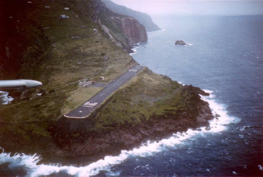 Saba_airport