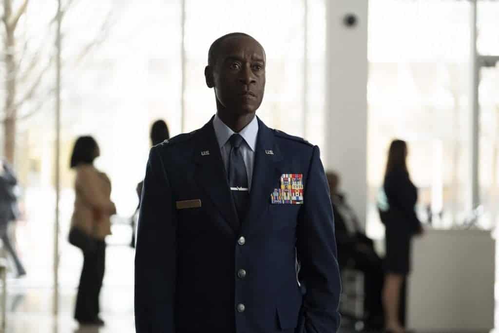 Rhodey (Don Cheadle) em 'Falcão e o Soldado Invernal'. Imagem: Chuck Zlotnick/Marvel Studios