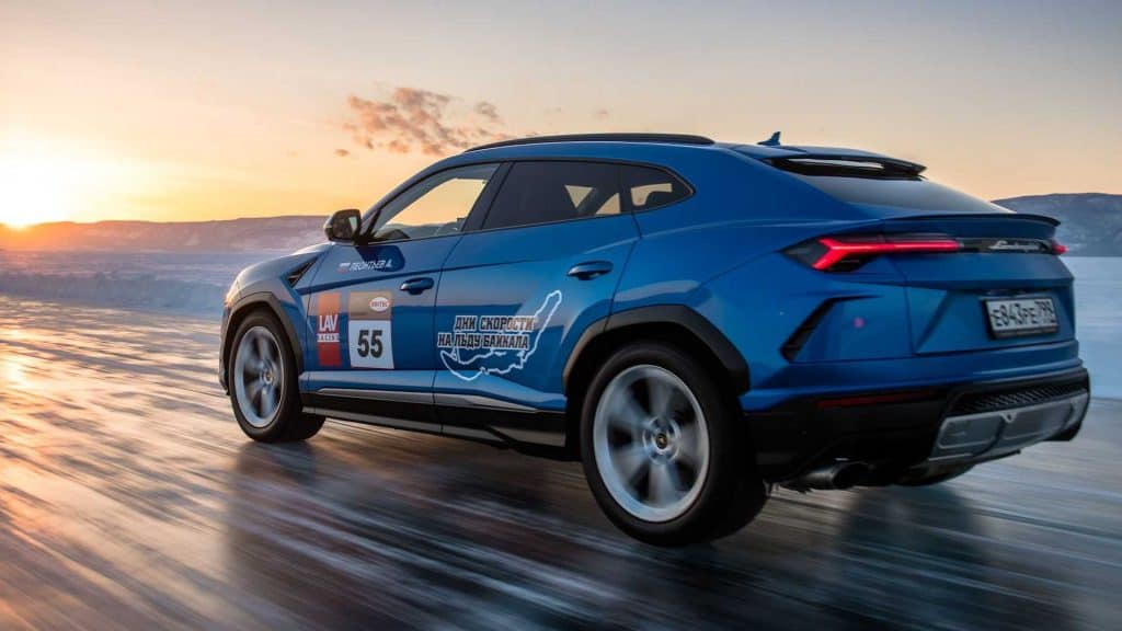Lamborghini Urus bate recorde de velocidade máxima no gelo. Imagem: Lamborghini/Divulgação