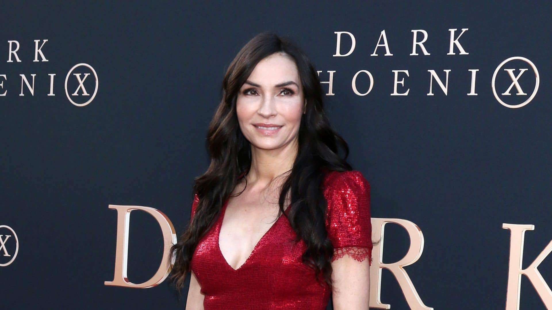 Famke Janssen na estreia mundial de 