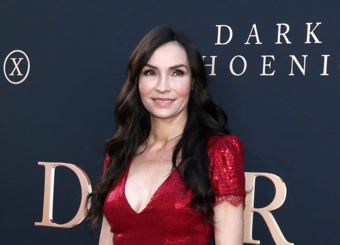 Famke Janssen na estreia mundial de 