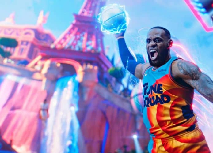 LeBron James, astro do basquete, aparece como protagonista do filme