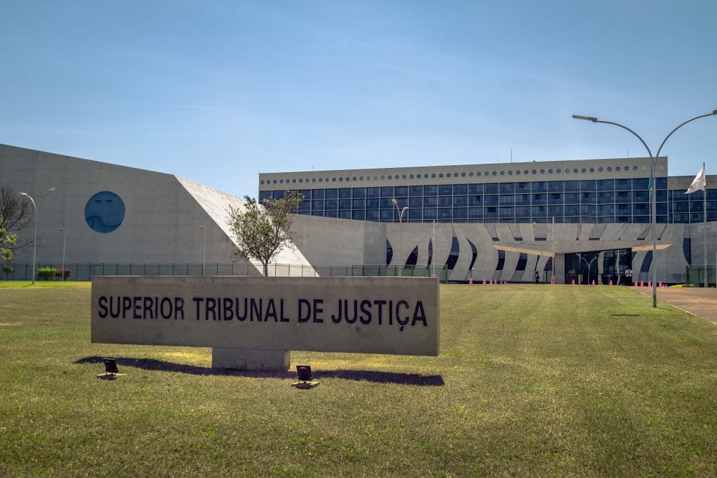 STJ aplica multa de R$ 310 mil na Microsoft