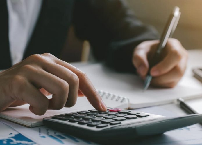 Cálculos de investimentos para declaração do Imposto de Renda